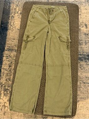 American Eagle Cargo Pants
